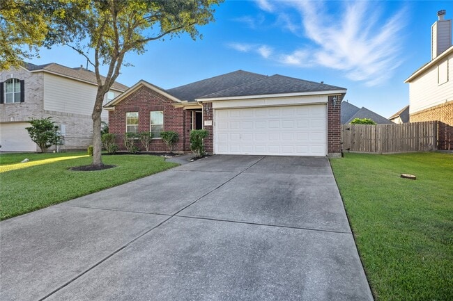 2249 Waxwing Dr in League City, TX - Building Photo - Building Photo