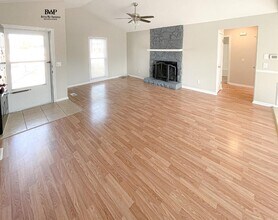 400 Ferncliffe Rd in Elgin, SC - Building Photo - Building Photo