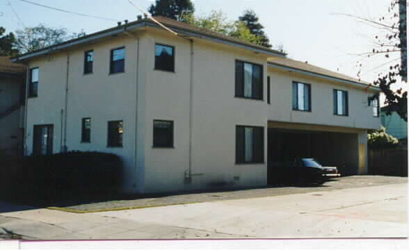 341 Romona St in San Mateo, CA - Building Photo - Building Photo