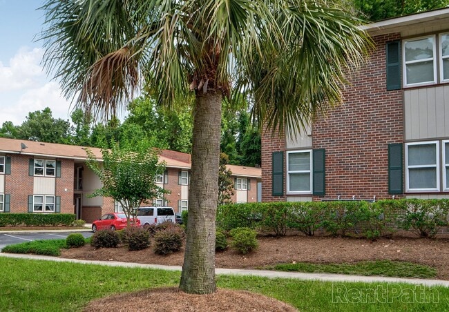 10612 Middleground Rd in Savannah, GA - Building Photo - Building Photo