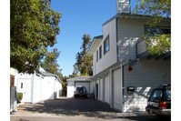 3261 Ash St in Palo Alto, CA - Foto de edificio - Building Photo