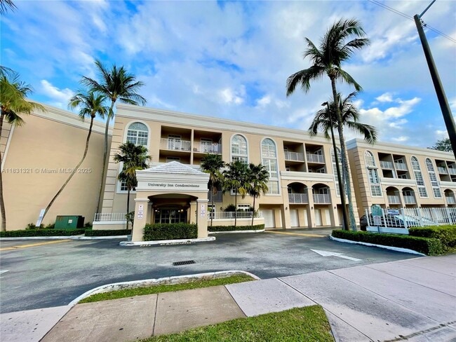 property at 1280 S Alhambra Cir