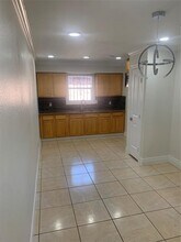 8818 Barton St in Houston, TX - Building Photo - Building Photo