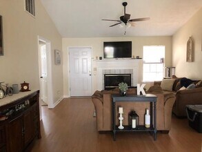 8736 Minnow Creek Dr in Tallahassee, FL - Building Photo - Building Photo