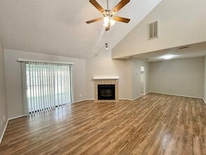 1910 Wilshire Dr in Irving, TX - Building Photo - Building Photo