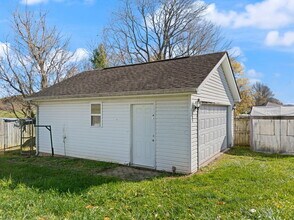 76 Waterford Way in Somerset, KY - Building Photo - Building Photo