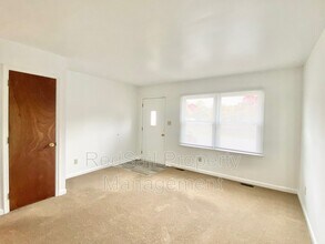 180 Lori Cir in Newport News, VA - Building Photo - Building Photo