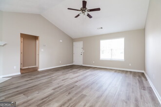 520 Bentley Way-Unit -1106 in Mcdonough, GA - Building Photo - Building Photo