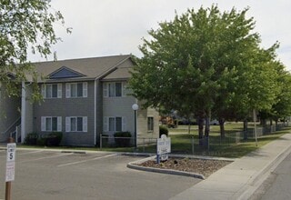 1181 Grandridge Rd in Grandview, WA - Building Photo - Building Photo