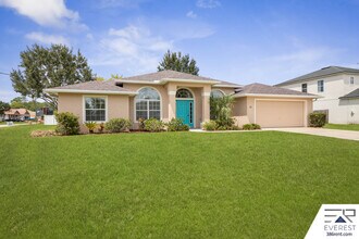 94 Kalamazoo Trail in Palm Coast, FL - Building Photo - Building Photo