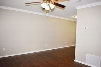 1225 E 15th St in Irving, TX - Building Photo - Building Photo