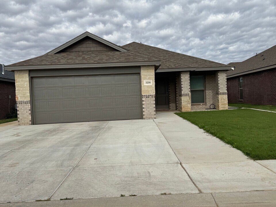 3216 Waverly Ave in Lubbock, TX - Building Photo