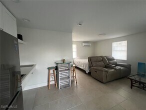 11458 May St in Matlacha, FL - Building Photo - Building Photo