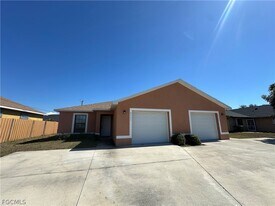 4521 SW 9th Ave in Cape Coral, FL - Building Photo