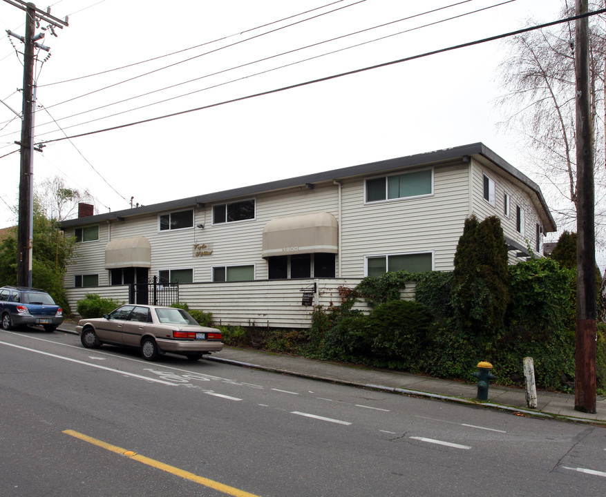 Taylor Highland Apartments in Seattle, WA - Foto de edificio