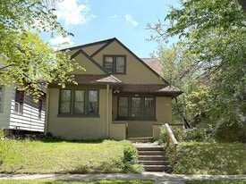 4572 N 38th St in Milwaukee, WI - Building Photo