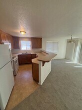 3000 SE Rosespring Dr in Hillsboro, OR - Foto de edificio - Building Photo