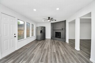 7022 Castleview Ln in Missouri City, TX - Building Photo - Building Photo