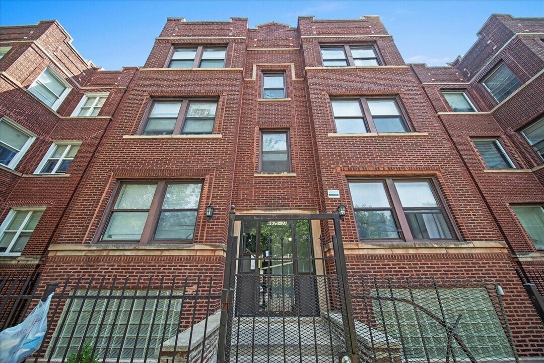 6635 S Ellis Ave in Chicago, IL - Building Photo