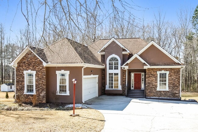 property at 139 Hunter's Pointe Dr