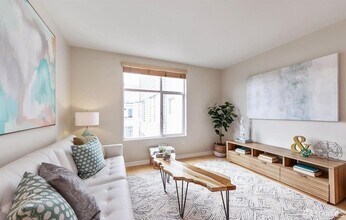 451 Kansas St in San Francisco, CA - Building Photo - Building Photo