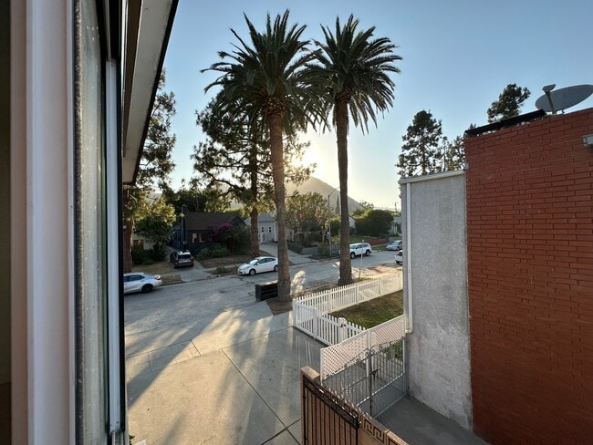 4123 Edenhurst Ave, Unit 3 in Los Angeles, CA - Building Photo - Building Photo