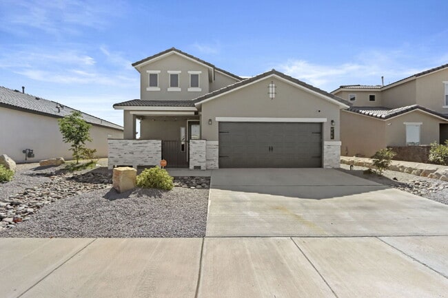 908 Felton Pl
