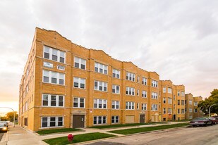 1860 S Komensky Ave Chicago, IL 60623 in Chicago, IL - Building Photo