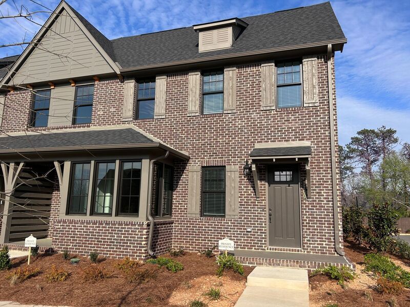 1200 Windsor Sq in Hoover, AL - Building Photo