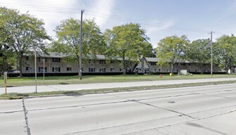 Middleton Commons in Middleton, WI - Building Photo