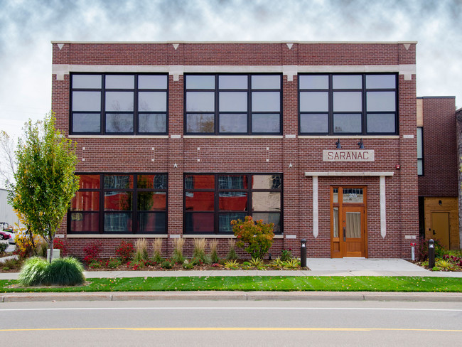 Saranac Flats in Benton Harbor, MI - Building Photo - Building Photo