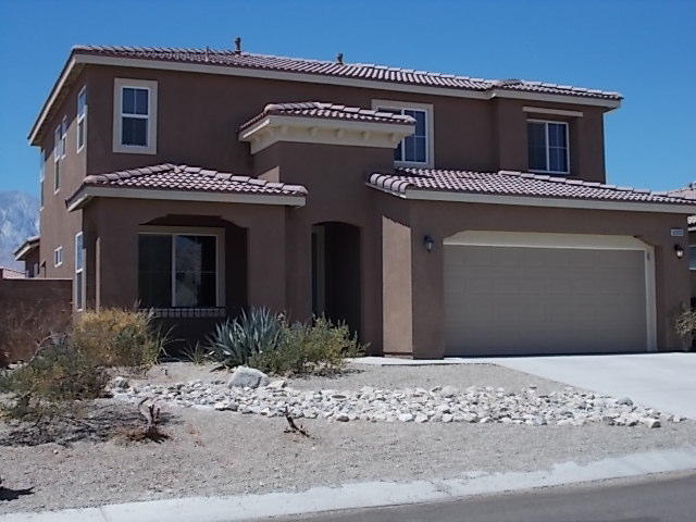 62833 N Crescent St in Desert Hot Springs, CA - Foto de edificio - Building Photo