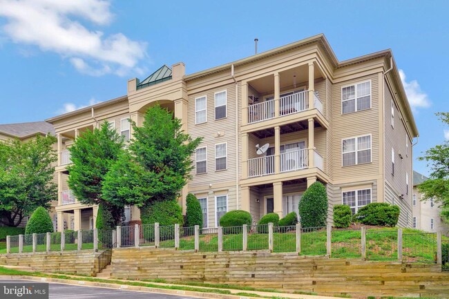 1067 Gardenview Loop