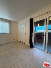 1121 N Curson Ave in West Hollywood, CA - Building Photo - Building Photo
