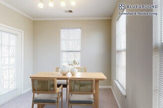 2350 26th Ct S in Arlington, VA - Foto de edificio - Building Photo