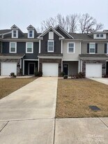 118 Quinn Rd in Wesley Chapel, NC - Building Photo