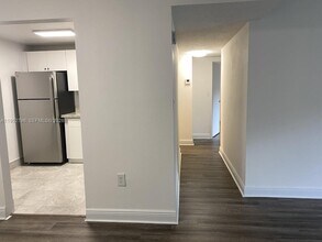 5112 NW 79th Ave in Doral, FL - Building Photo - Building Photo