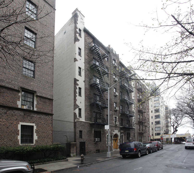 8-10 Clark St in Brooklyn, NY - Building Photo