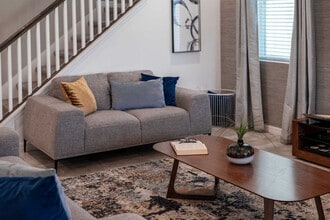 8953 Amelia Downs Trail in Kissimmee, FL - Foto de edificio - Building Photo