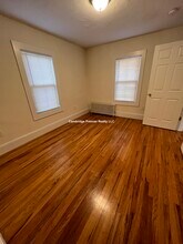 78 Decatur St, Unit 3 in Arlington, MA - Foto de edificio - Building Photo