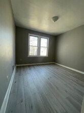 344 Virginia Ave, Unit 2F in Jersey City, NJ - Building Photo - Building Photo