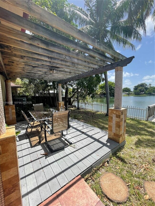 property at 232 SW 7th Ave