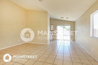 8923 W La Reata Ave in Phoenix, AZ - Building Photo - Building Photo