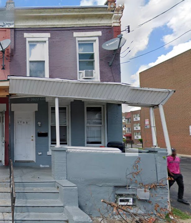 5735 Cherry St in Philadelphia, PA - Building Photo