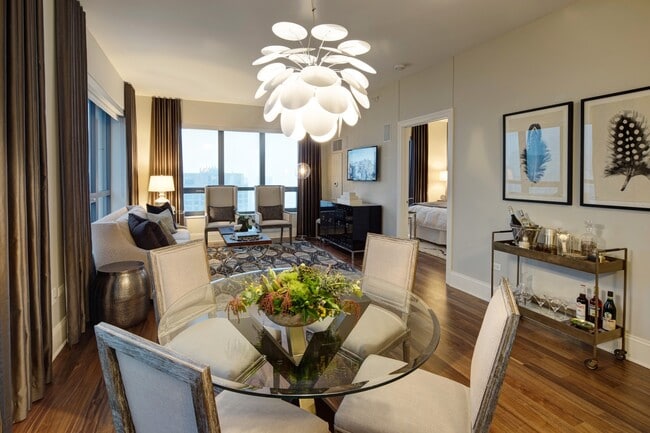 705 S Clark St, Unit 44G in Chicago, IL - Building Photo - Building Photo