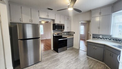 2732 16th St in Sacramento, CA - Building Photo - Building Photo