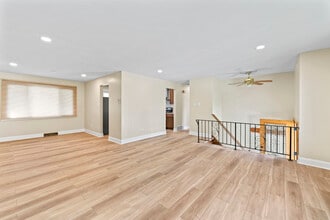 15222 Huntington Ct in Orland Park, IL - Building Photo - Building Photo