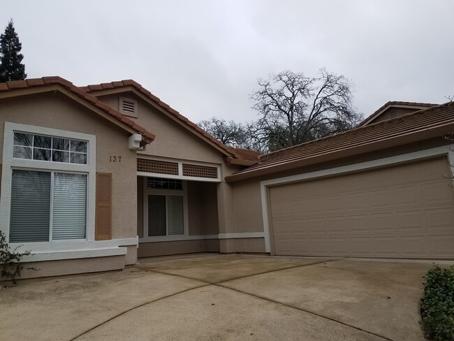 137 Briggs Ranch Dr