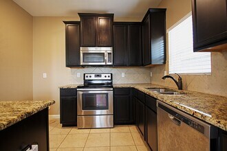 20622 Stout Dr in Hockley, TX - Building Photo - Building Photo