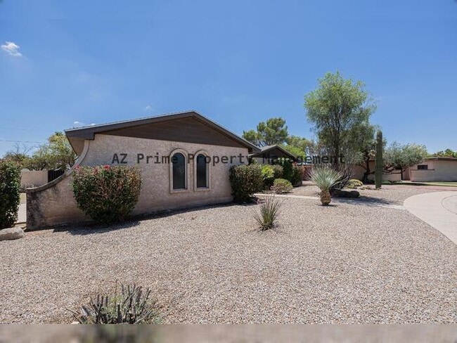 property at 1473 N Amarillo St